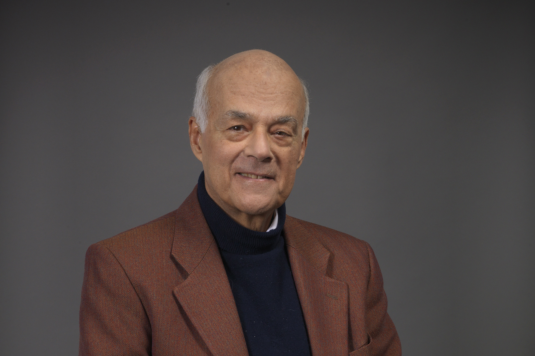 imagen Joseph Ramos, economista: “Para mí estar trabajando a los 82 años es un privilegio”